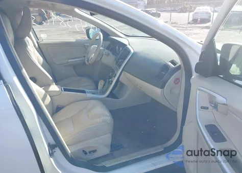 2011 Volvo Xc60 T6/T6 R-Design from USA, damaged, VIN YV4902DZXB2214008